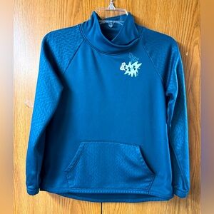 Girls Under Armour pullover size large